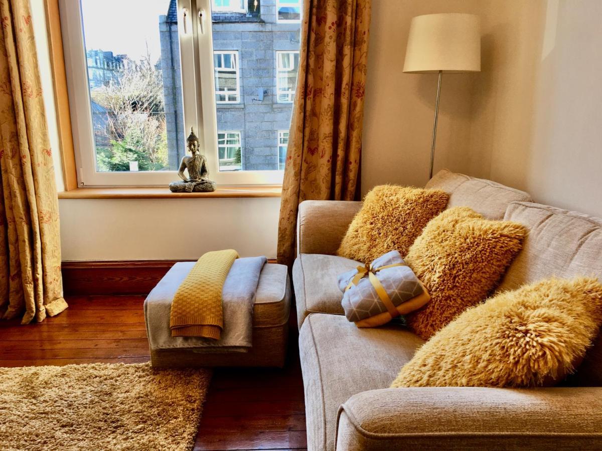 Cosy 2 Bedroom Central Apartment - Free Parking, Free Wifi Aberdeen Exteriér fotografie