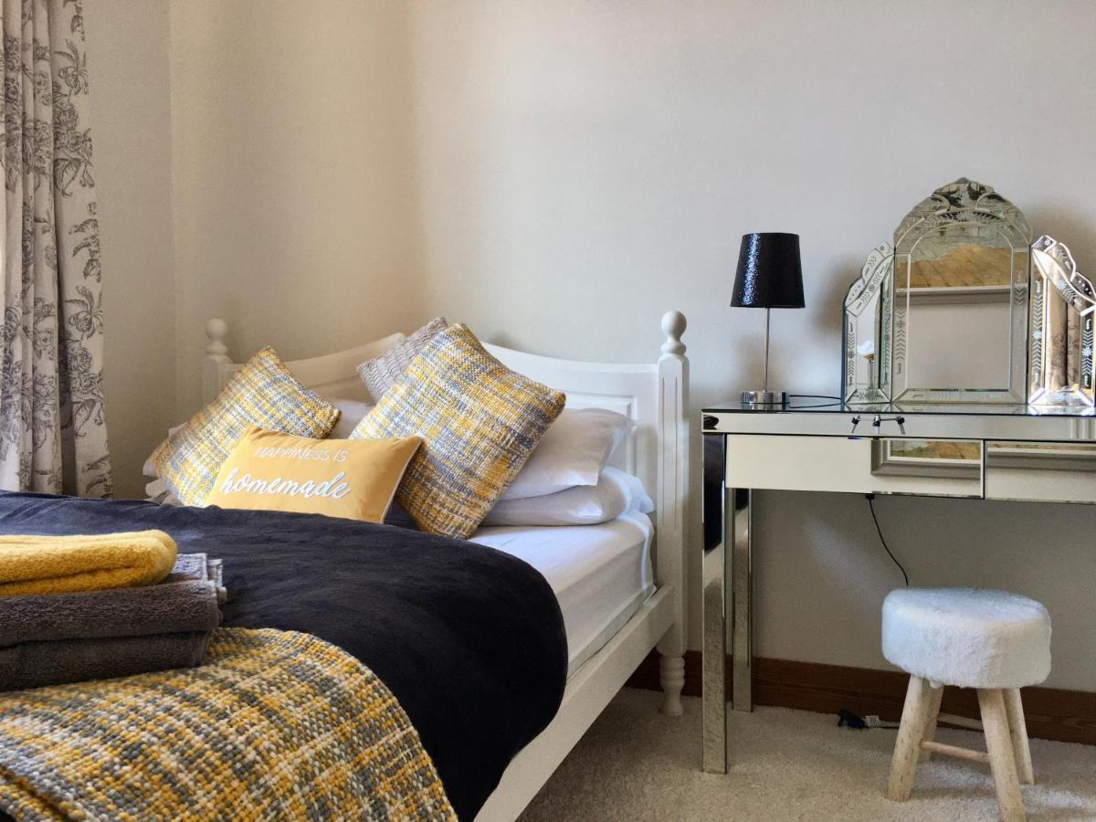Cosy 2 Bedroom Central Apartment - Free Parking, Free Wifi Aberdeen Exteriér fotografie